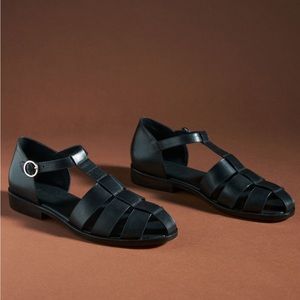 NWT Pilcro Fisherman Sandals. Black, size 39